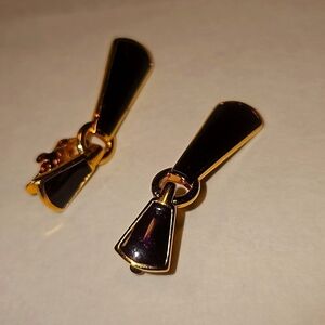 Trifari Clipon Earrings Like New
